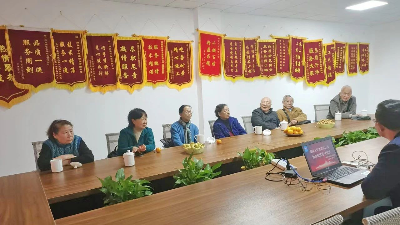 众多权 威建筑专家垂范，加装电梯楼道平层入户安 全可行